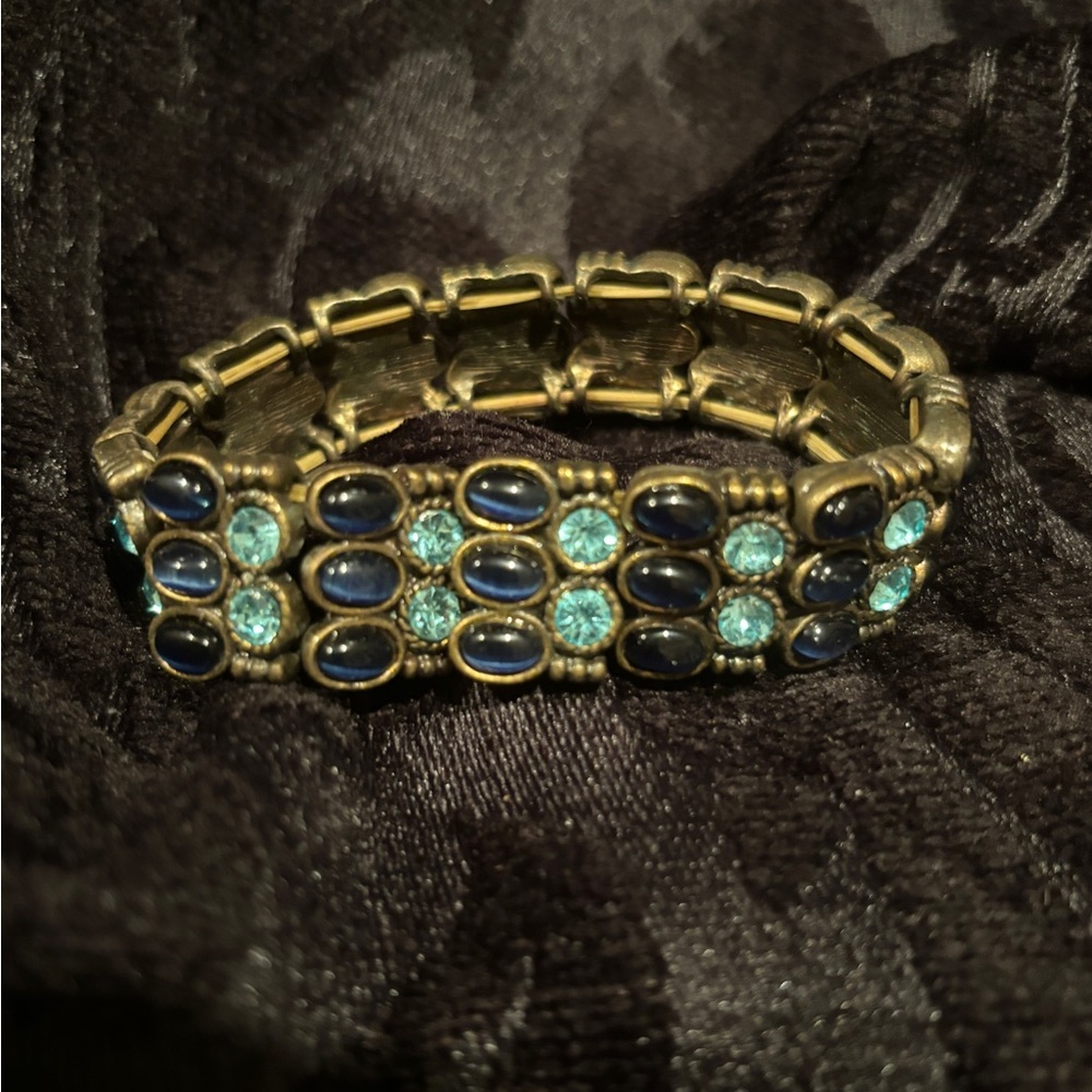 NWOT- VINTAGE BRACELET BEADS AND BRONZE - Picture 3 of 8